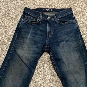 Hollister Jean 28x34